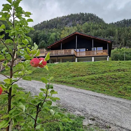 Elegant Farm With Sauna & Private アパート Flatland